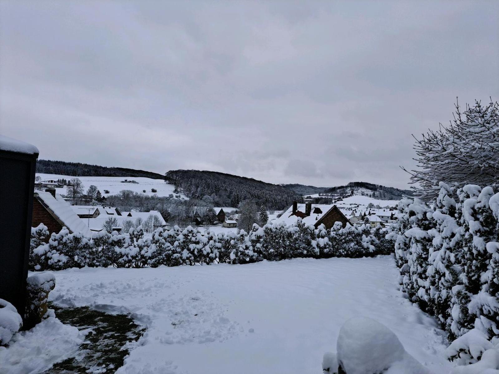 Ferienpark-Sauerland-Tinyworld Diemelsee Buitenkant foto